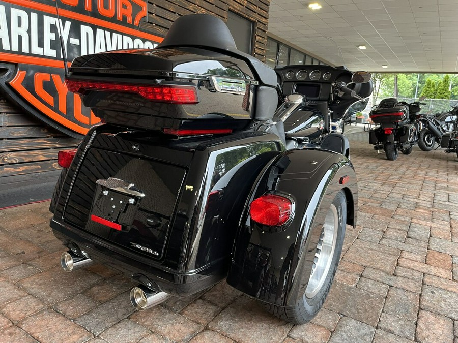 2024 Harley-Davidson Tri Glide Ultra FLHTCUTG