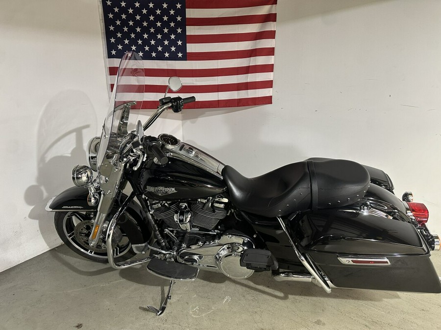 2022 Harley-Davidson Road King Vivid Black