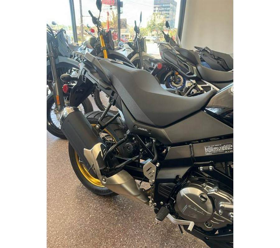 2025 Suzuki V-Strom 650XT Adventure