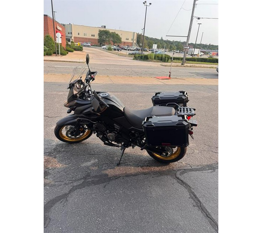 2025 Suzuki V-Strom 650XT Adventure