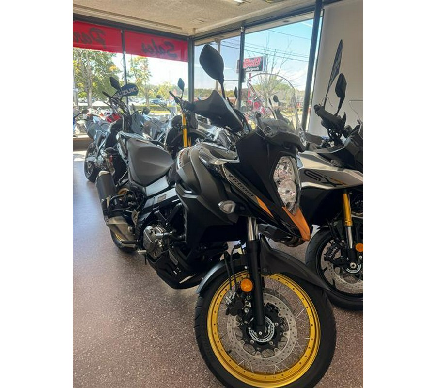 2025 Suzuki V-Strom 650XT Adventure