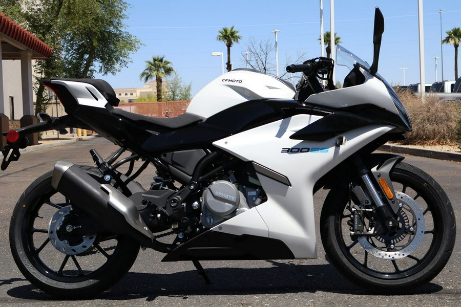 2026 CFMOTO 300SS