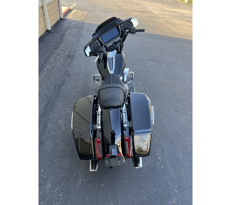 2025 Harley-Davidson FLHX - Street Glide