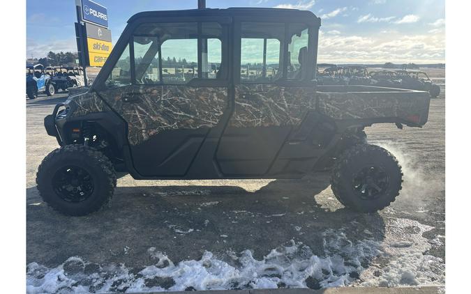 2026 Can-Am SSV DEF MAX XTCAB 65 HD11 CA HB 26 XT CAB HD11