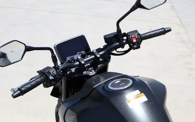 2026 Honda CB750 Hornet E-Clutch