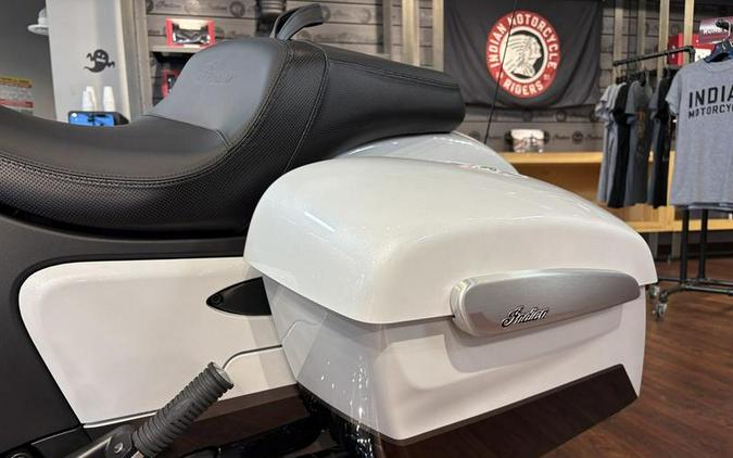 2025 Indian Motorcycle® Challenger® Limited 112 Ghost White Metallic with Black Metallic