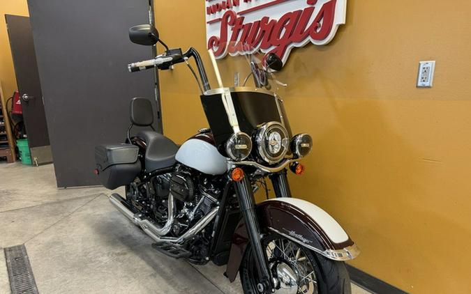 2021 Harley-Davidson FLHCS - Heritage Classic 114