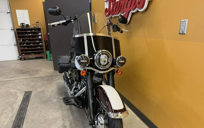 2021 Harley-Davidson FLHCS - Heritage Classic 114