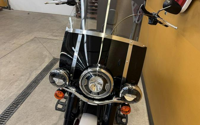 2021 Harley-Davidson FLHCS - Heritage Classic 114