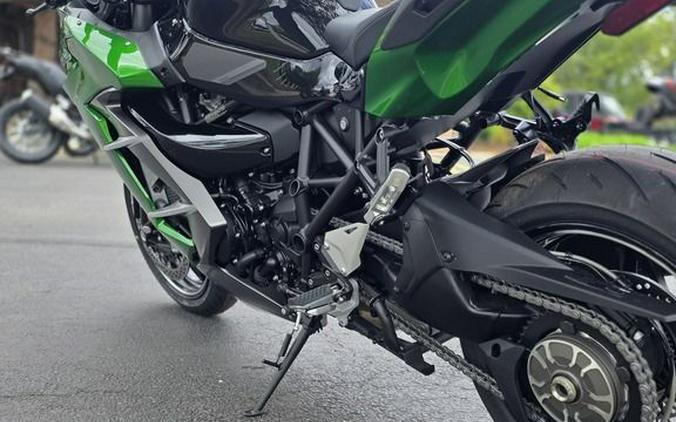 2025 Kawasaki NINJA H2® SX SE ABS