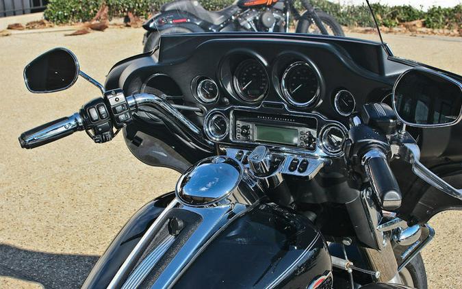 2013 Harley-Davidson® FLHTCUTG - Tri Glide® Ultra Classic®