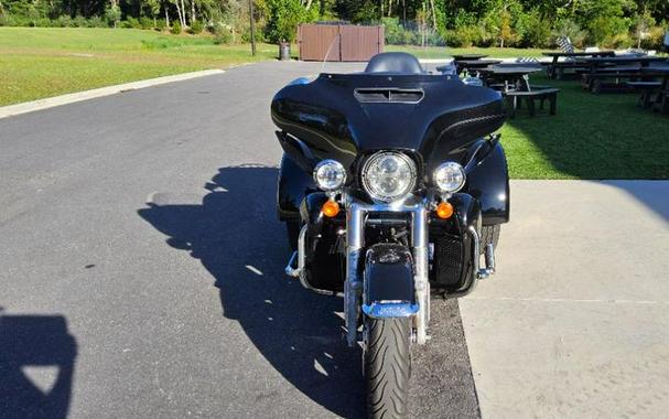 2021 Harley-Davidson® TRI Glide Flhtcutg
