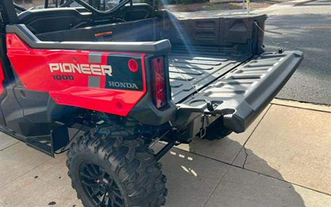 2023 Honda Pioneer 1000-6 Deluxe Crew