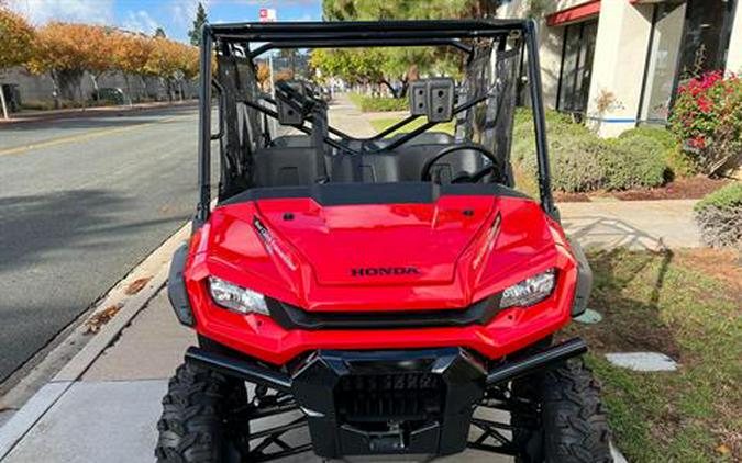 2023 Honda Pioneer 1000-6 Deluxe Crew