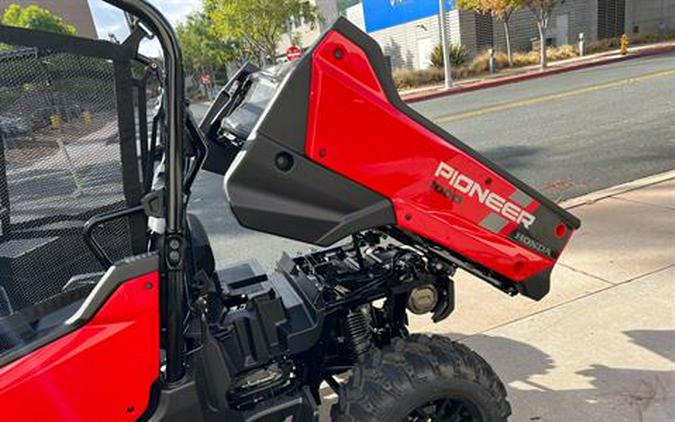 2023 Honda Pioneer 1000-6 Deluxe Crew