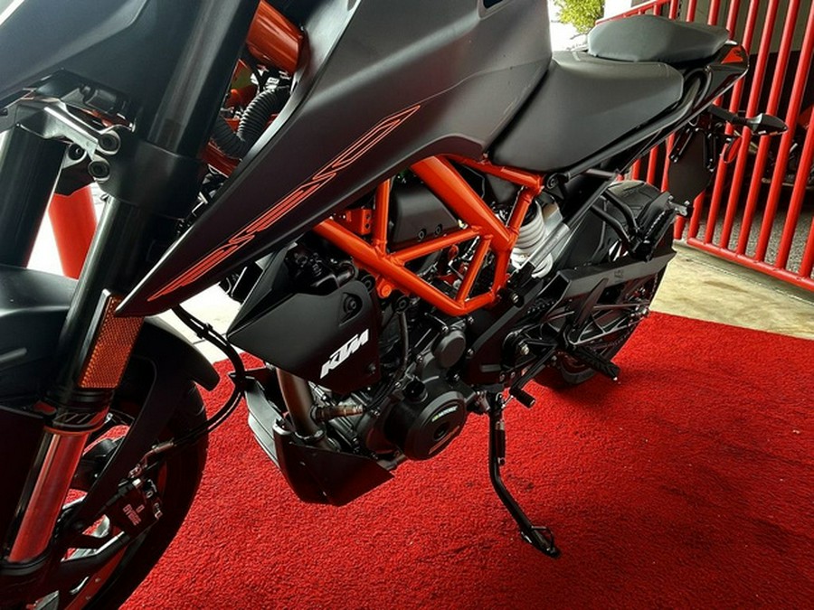 2023 KTM Duke 390