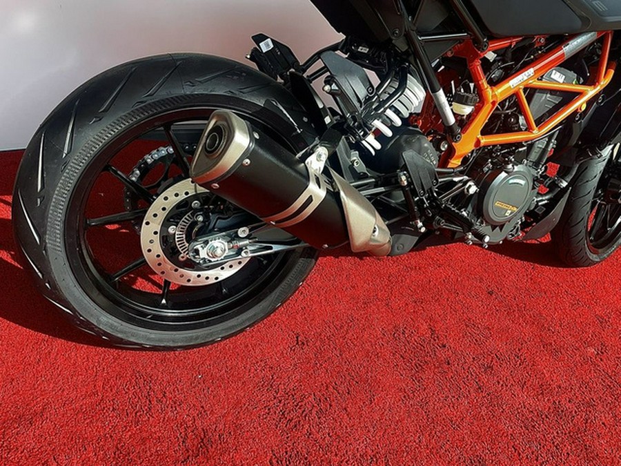 2023 KTM Duke 390