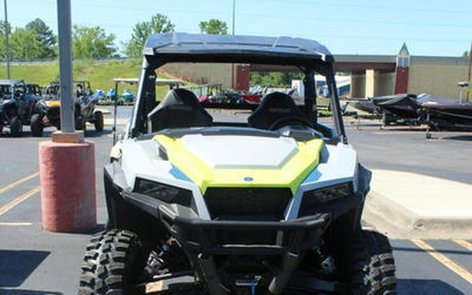 2024 Polaris® GENERAL XP 1000 SPORT - GHOST GRAY Sport