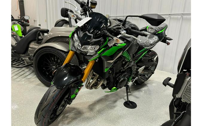 2024 Kawasaki Z900 SE ABS