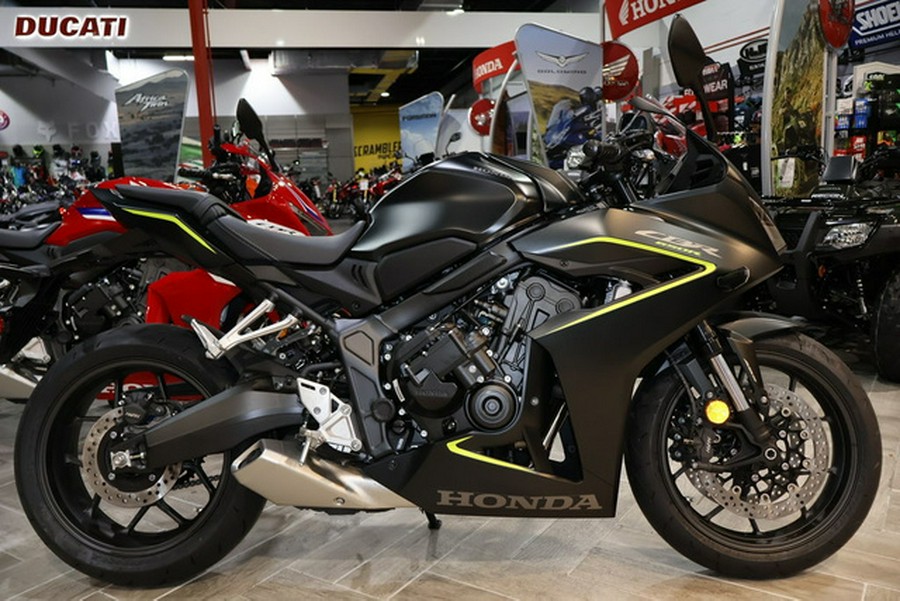 2026 Honda CBR650R E-Clutch