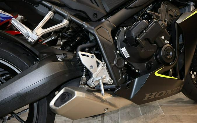 2026 Honda CBR650R E-Clutch