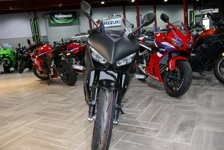 2026 Honda CBR650R E-Clutch