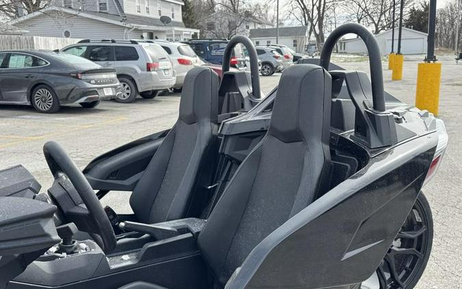 2026 Polaris Slingshot® S Manual