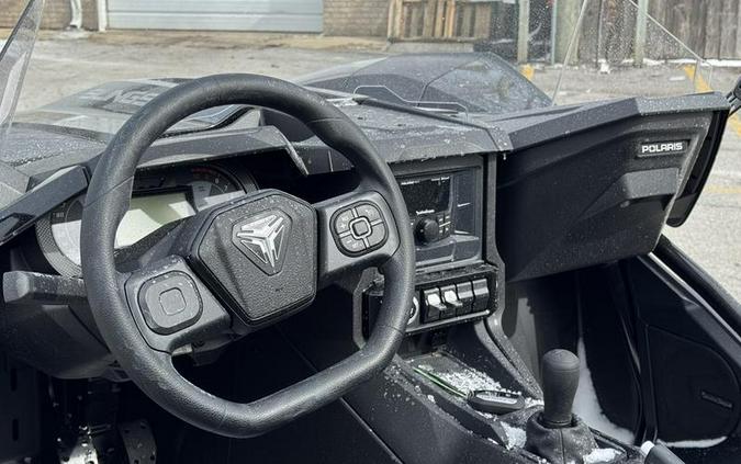 2026 Polaris Slingshot® S Manual
