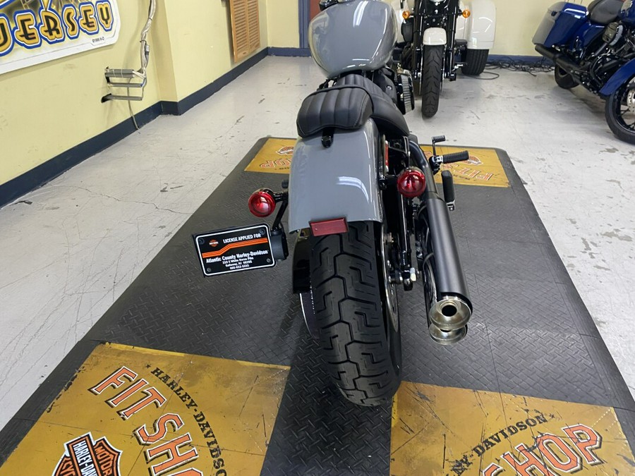 2024 Harley-Davidson Street Bob 114 Billiard Gray