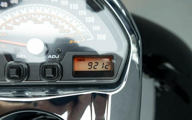 2011 SUZUKI M109R BOULEVARD