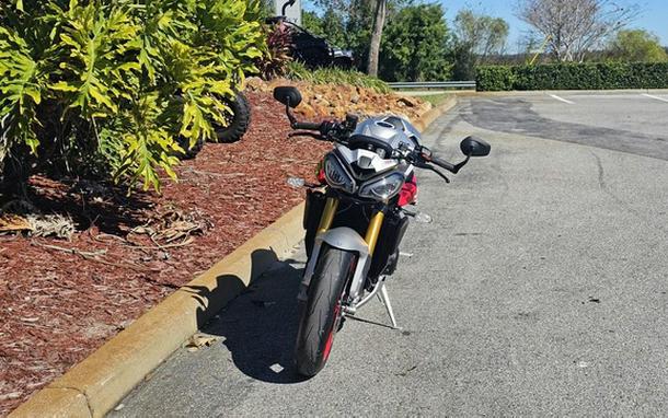 2026 Triumph Street Triple 765 RX