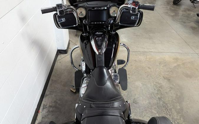 2019 Indian Chieftain Classic Thunder Black