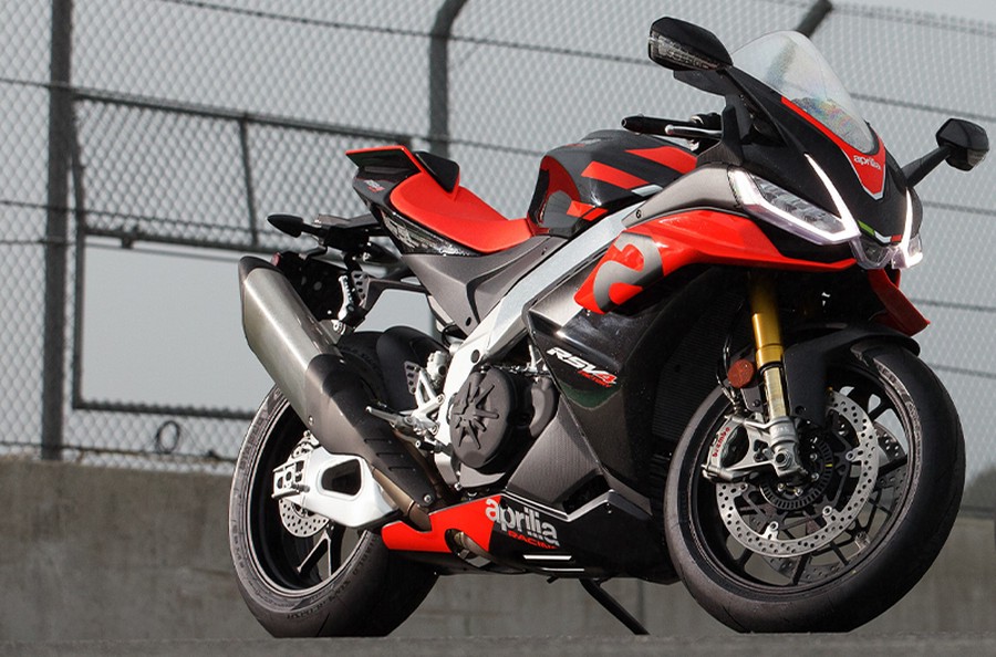 2023 Aprilia RSV4 1100