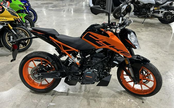 2023 KTM 200 DUKE