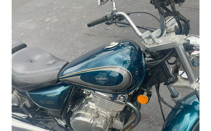 2000 Suzuki GZ250Y