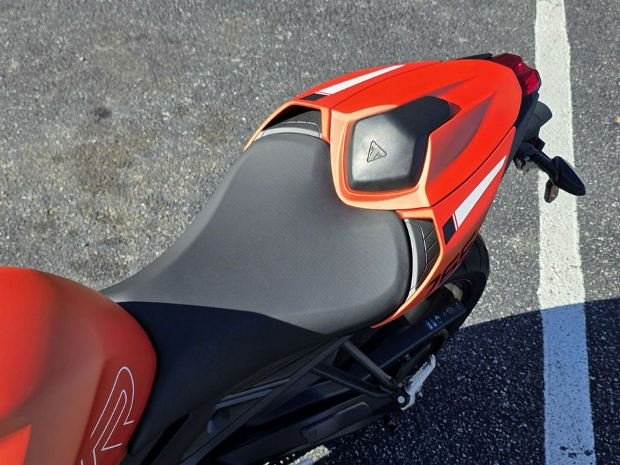 2025 Triumph Street Triple 765 R