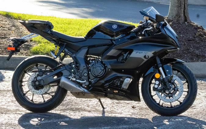 2025 Yamaha YZF-R7