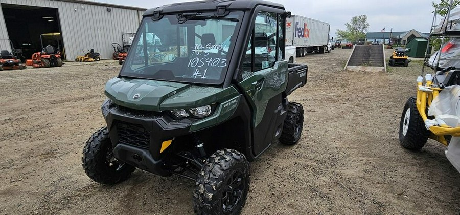 2024 Can-Am® Defender DPS CAB HD9