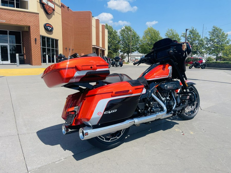 2024 Harley-Davidson CVO™ Street Glide® FLHXSE