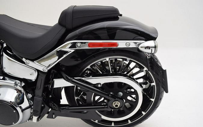 2025 Harley-Davidson Softail FXBR - Breakout