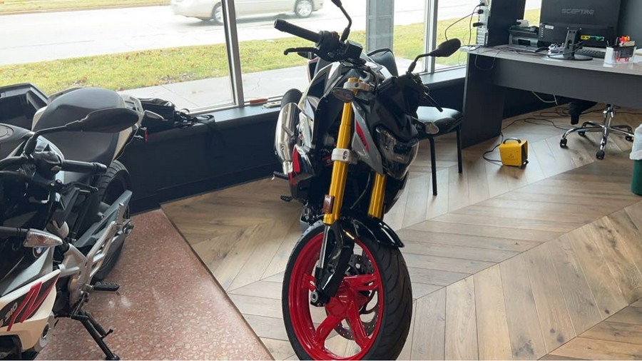 2024 BMW G 310 R