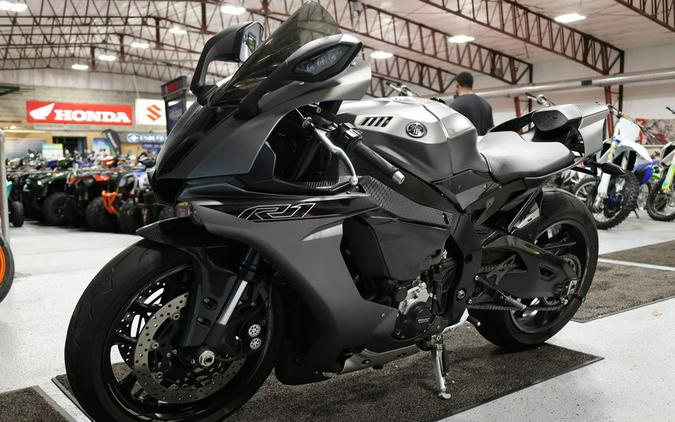 2016 Yamaha YZF-R1