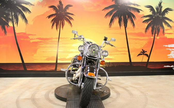 2002 Harley-Davidson® FLSTC - Heritage Softail® Classic