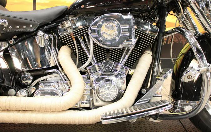2002 Harley-Davidson® FLSTC - Heritage Softail® Classic