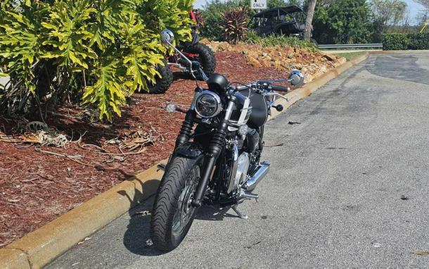 2026 Triumph Bonneville Speedmaster Sapphire Black