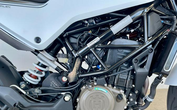 2023 HUSQVARNA VITPILEN 401
