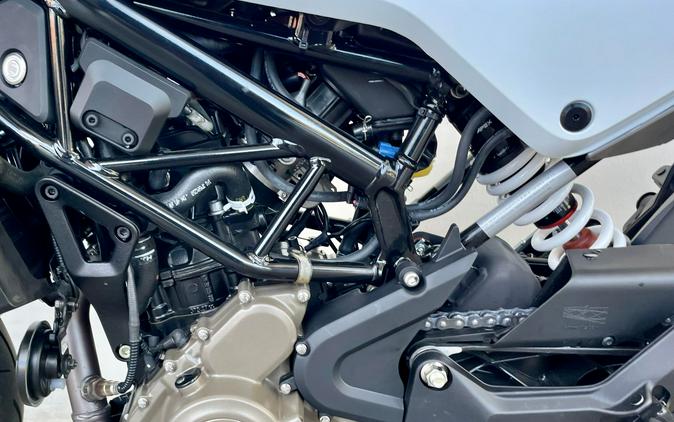 2023 HUSQVARNA VITPILEN 401