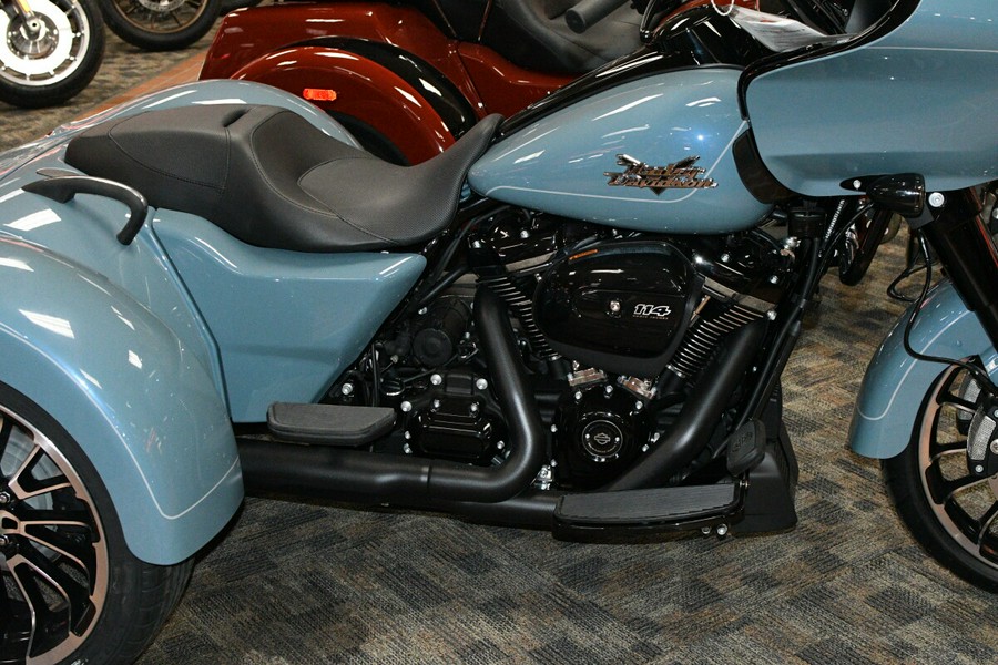 FLTRT 2024 Road Glide 3