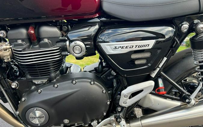 2024 Triumph Speed Twin 1200 Stealth Edition