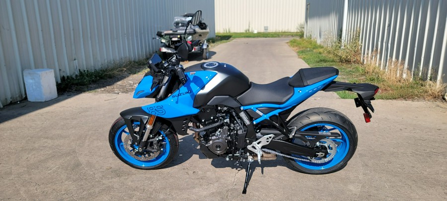 2023 Suzuki GSX 8S